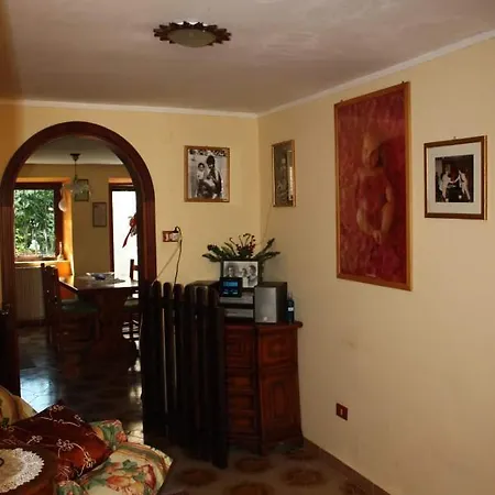 Bed and Breakfast Mamma Ari Φέρμο